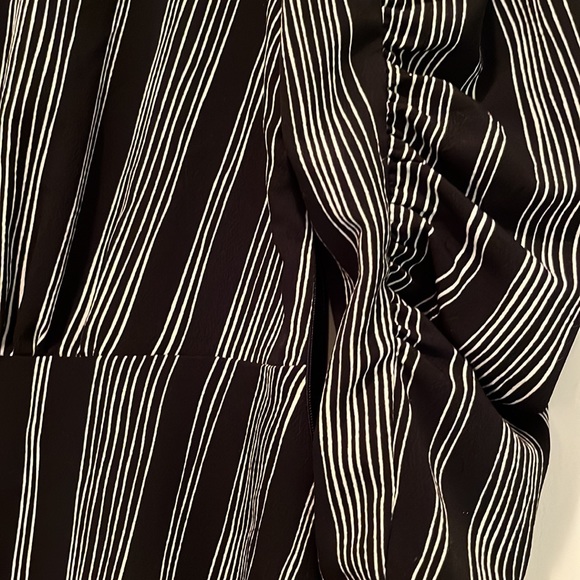 Who What Wear Striped Dress in S - Picture 3 of 4